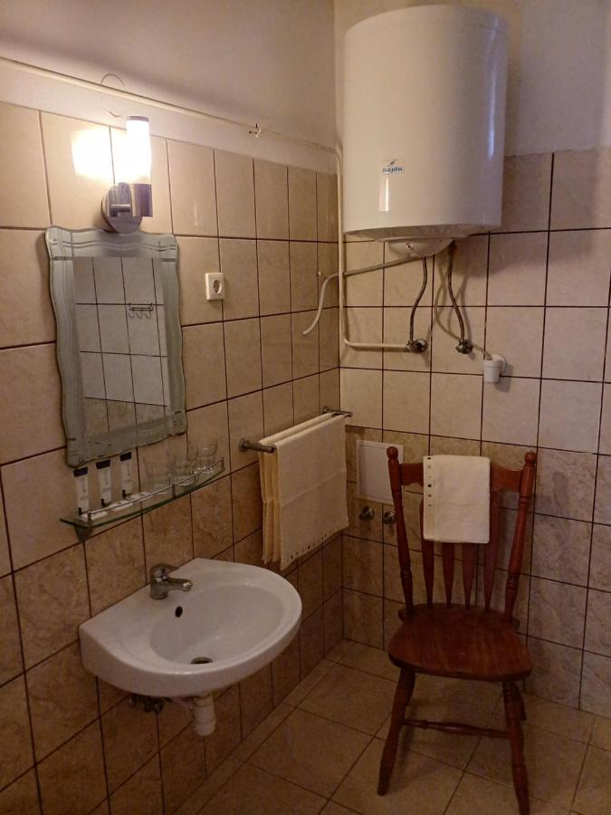 Blues Ryokan Kőszeg Extérieur photo